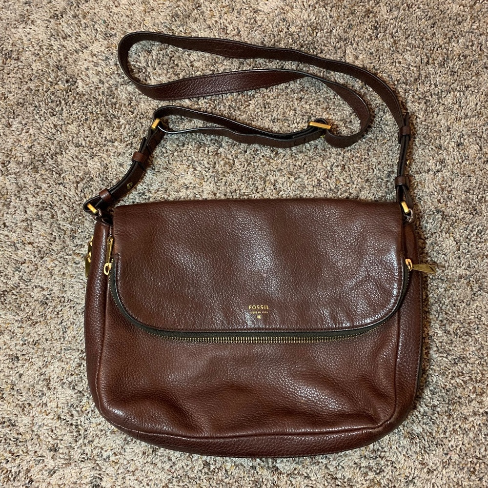Brown Fossil medium sized crossbody